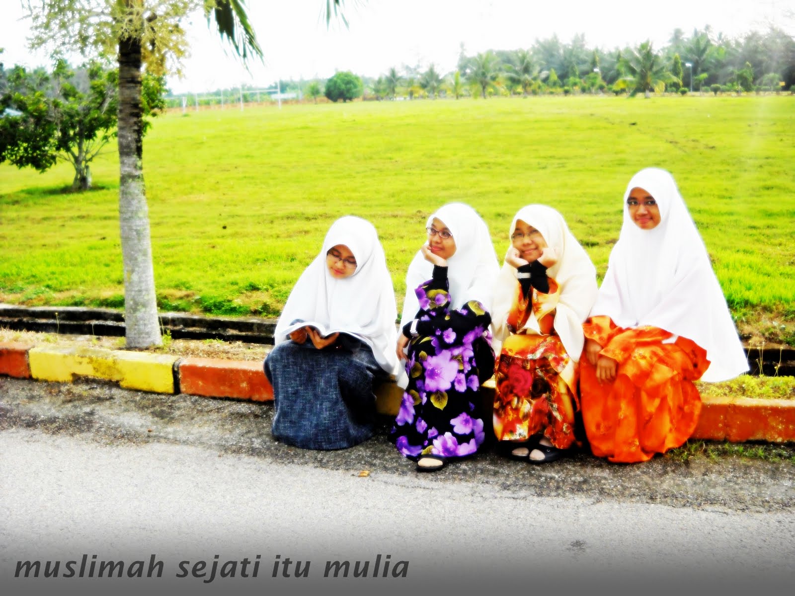 http://4.bp.blogspot.com/-GMn3CyykfmM/TilNF9SbNXI/AAAAAAAAAeM/HFe24_y-Fyk/s1600/131788_167466706629854_100000995776865_331771_7234181_o.jpg