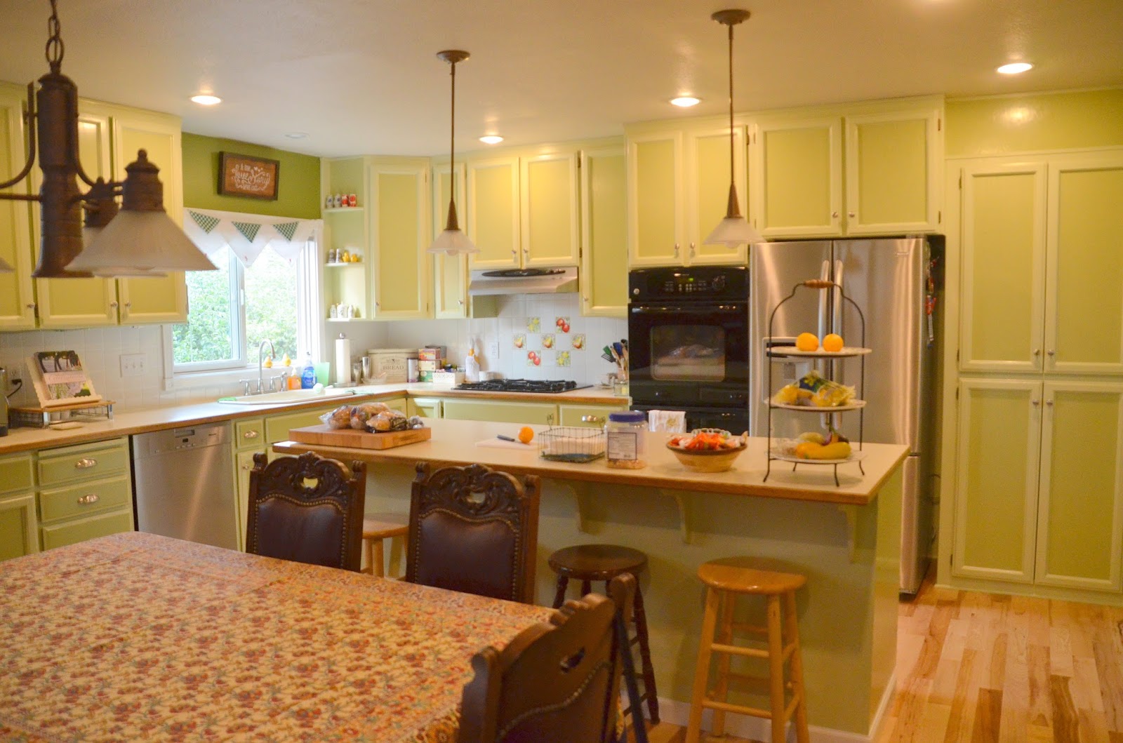 Mennonite Girls Can Cook Saturday in Ellen's Kitchen