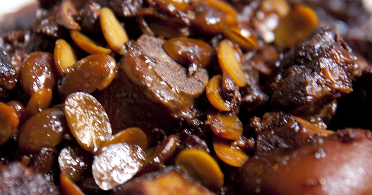 Cook With No Books Vinegar pork trotters with black beans