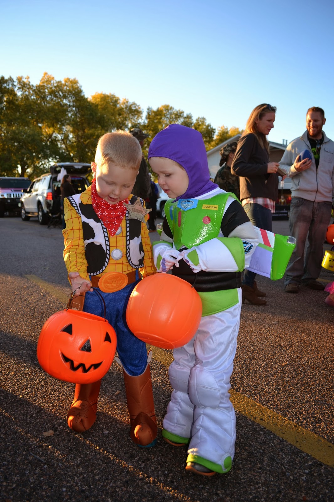 Halloween Meets Toy Story | Building Our Story
