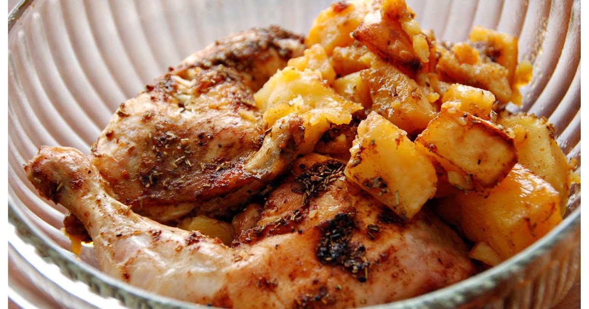 Appetizing Rosemary Roasted Chicken with Potatoes