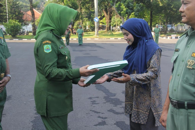 Koprasi Anissa Bantuan Truk Angkutan Barang dari Pemerintah Pusat Koprasi Anissa Bantuan Truk Angkutan Barang dari Pemerintah Pusat