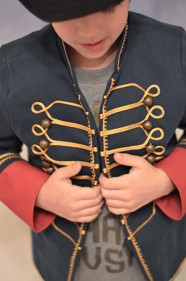 The Eleventh Day of Christmas petit à petit and family sewpony