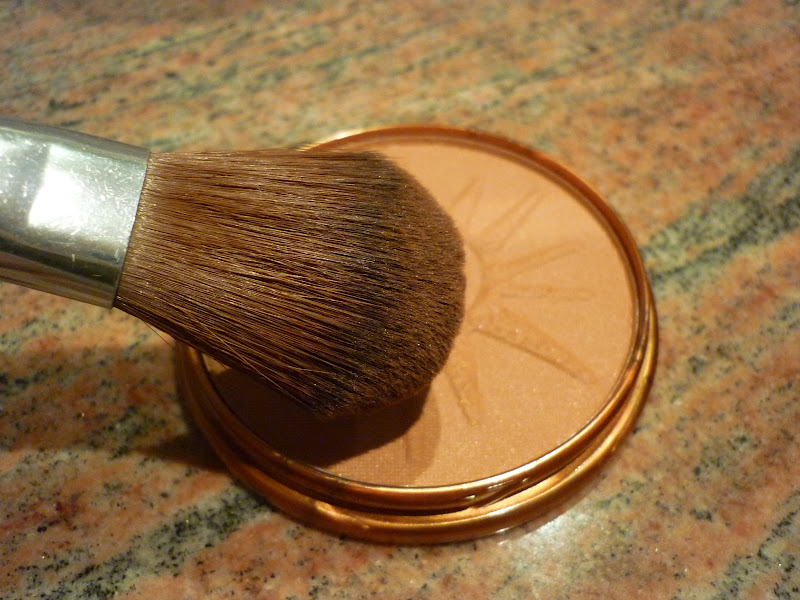 How to apply bronzer the right way! Makeup Tutorial taken by surprise