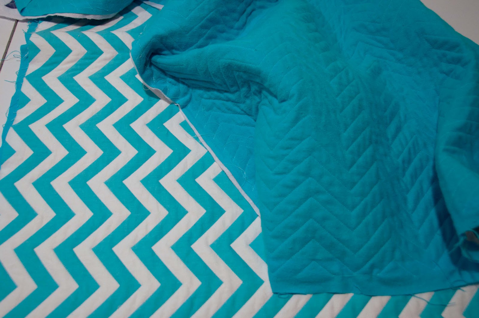 Aesthetic Nest: Sewing: The Ultimate Cuddle Blanket (Tutorial)