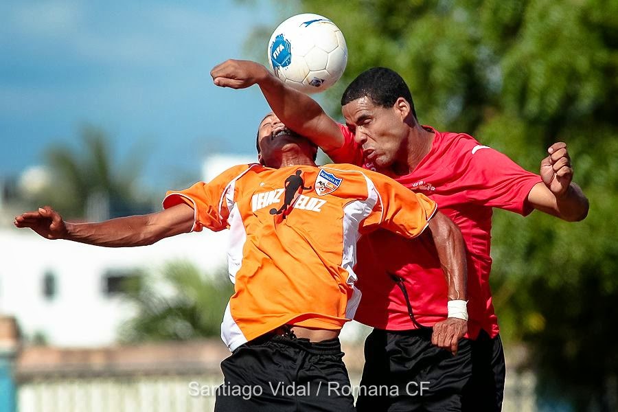 El Romana FC caé ante la Escuela Bauger en la Inauguración de la Liga Mayor de Fútbol. (FOTOS) 