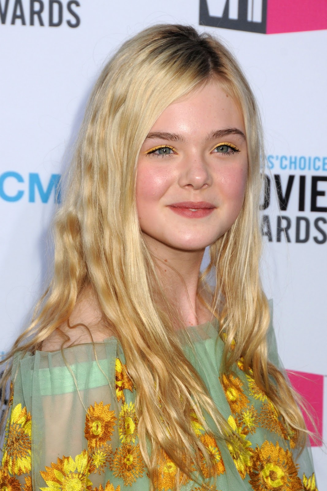 http://4.bp.blogspot.com/-GUXGzG7f5OU/TxBgSvgTbCI/AAAAAAAAERY/cAcgX7tNJ2A/s1600/awards_criticschoiceawards2011_049.jpg