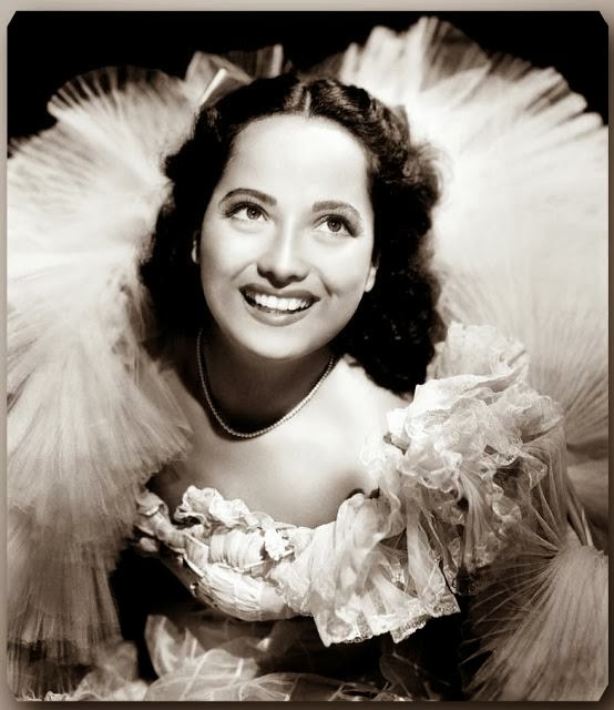 My Palace Walk.....from the Sahara to the Subcontinent Merle, Me & A