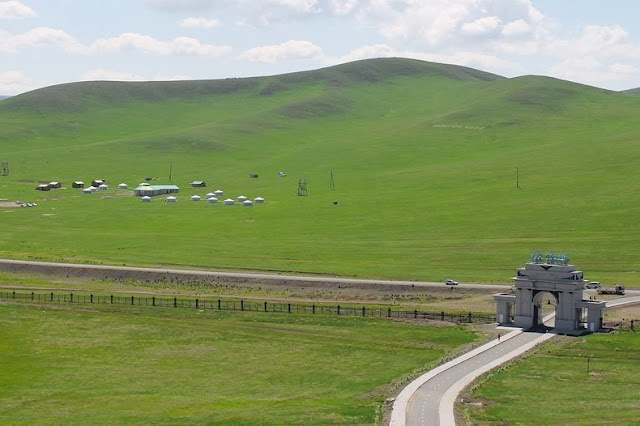 Enorme estatua Genghis Khan Mongolia