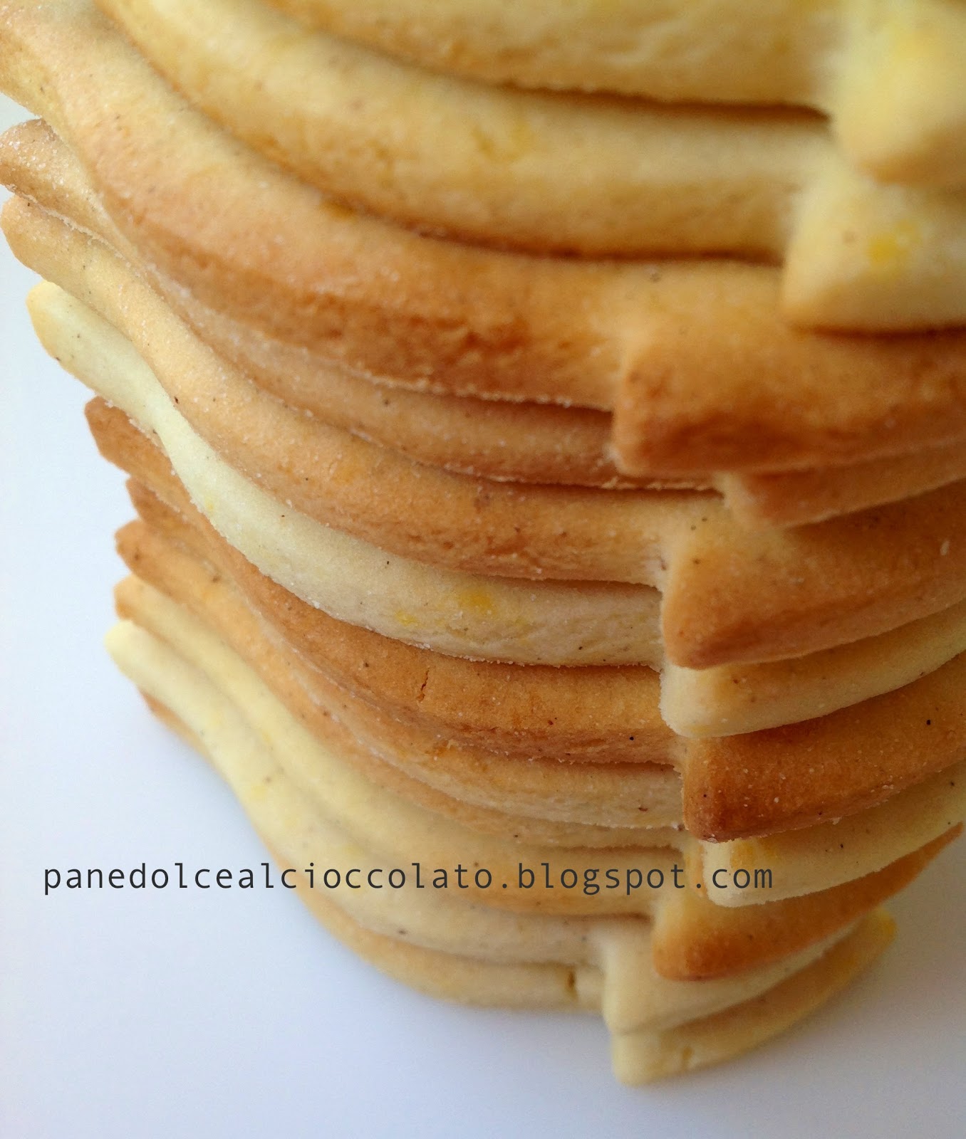 Biscotti di riso con panna e vaniglia gluten free ... Cucina shabby panna e menta
