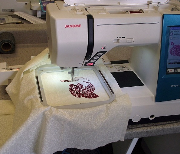 The Quilt Rat Janome MC 9900 in Action