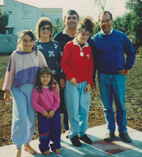 Worldstores Family Garden Moments Worldstores Family Garden Moments