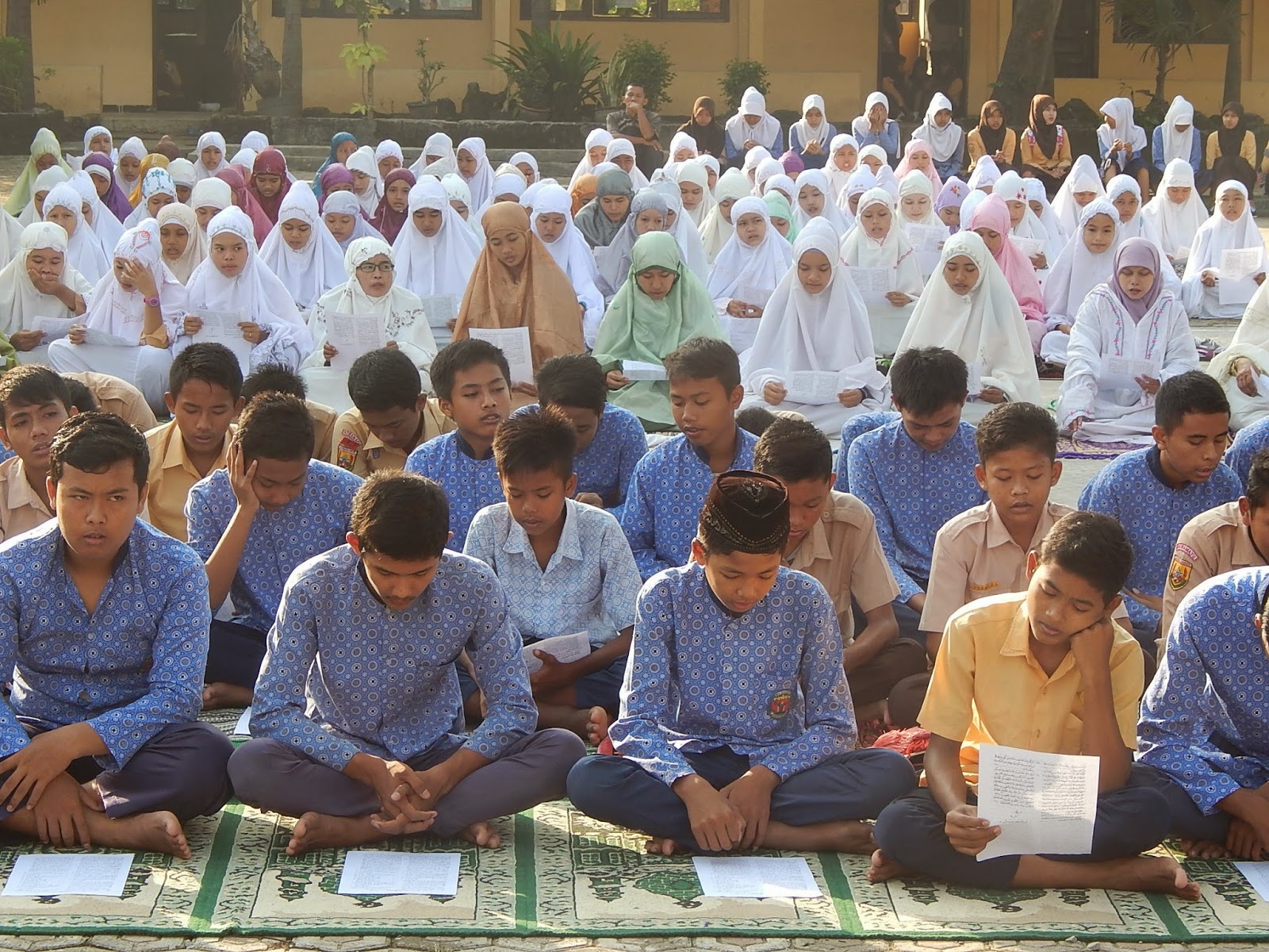 Istigosah dan Doa bersama untuk menghadapi Ujian Nasional 2013/2014