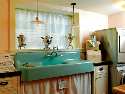 Coloured Vintage Bathroom Suites