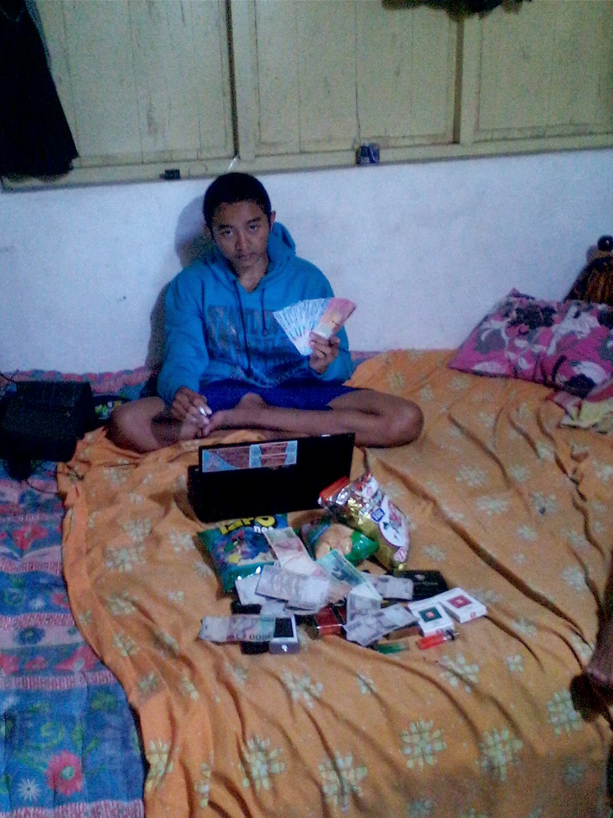Malam Pertama di Kost Malam Pertama di Kost