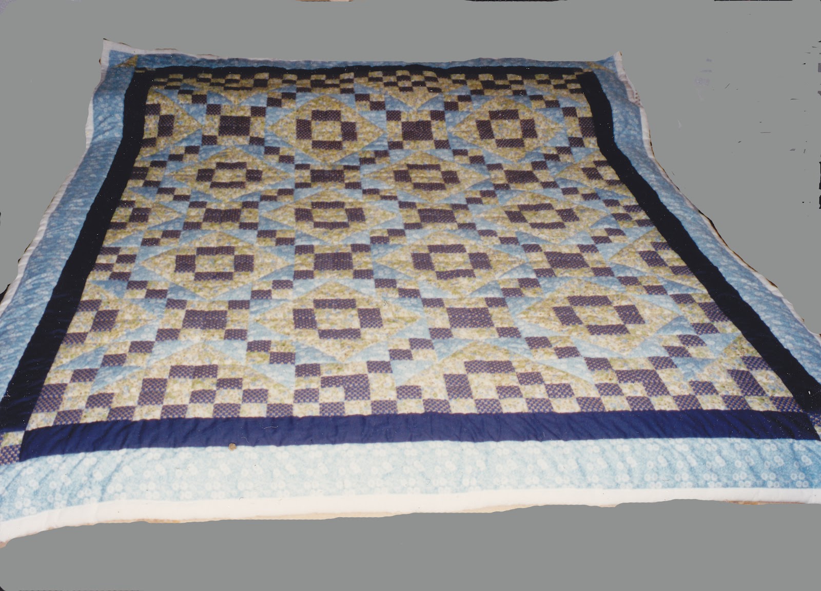 Quilts Unlimited Jacob’s Ladder Quilt