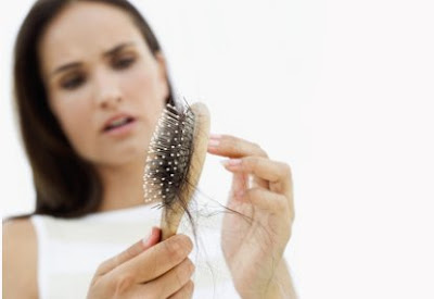 10 Cara Alami Mengatasi Rambut Rontok 10 Cara Alami Mengatasi Rambut Rontok