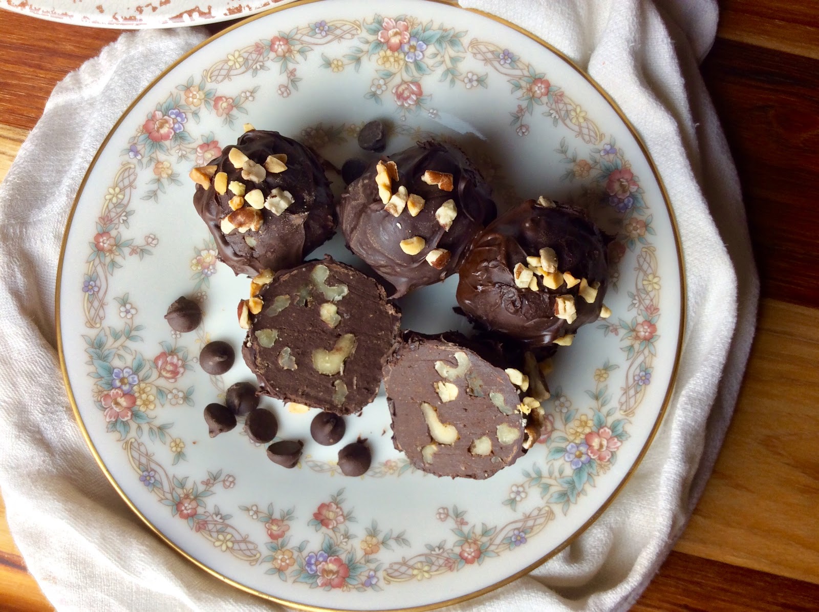 Food Fitness by Paige Dark Chocolate Walnut Truffles