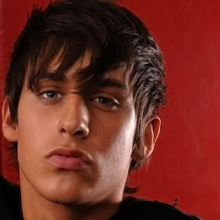 Medium Length hairstyles for Men