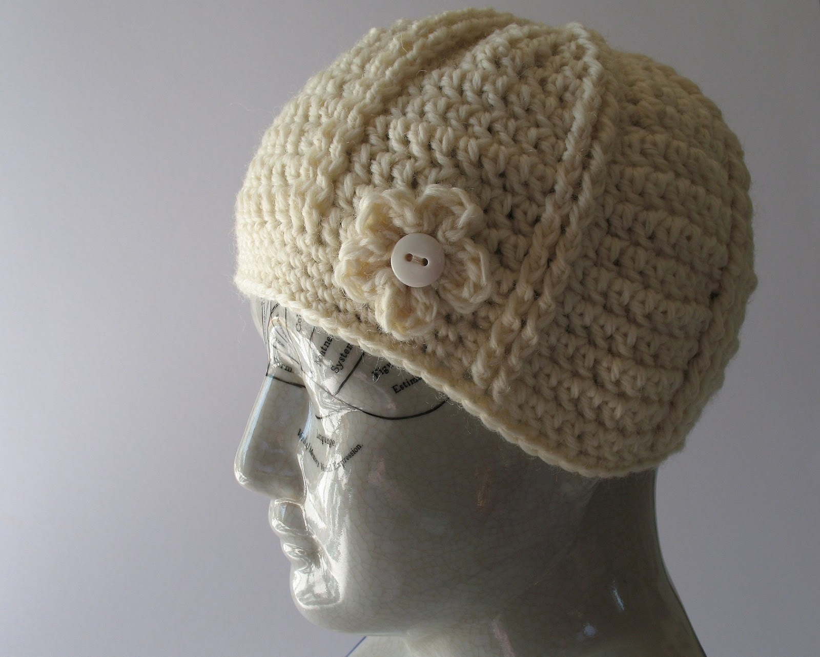 eclectic me sweet little hat for a sweet little girl....