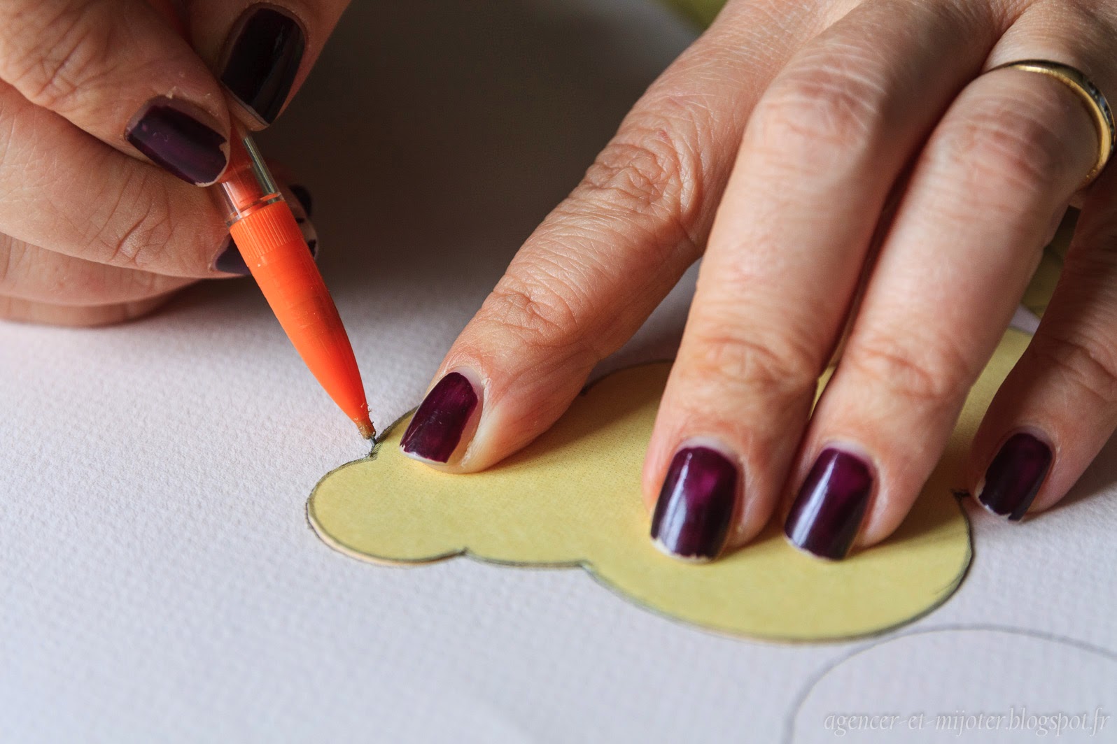 Agencer et Mijoter DIY mobile nuage en papiers (pour Melody)