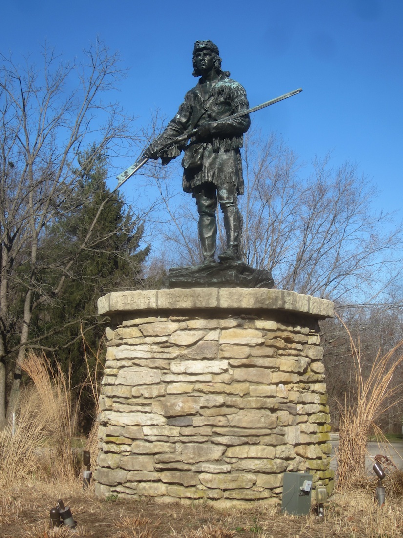 Daniel Boone Statue