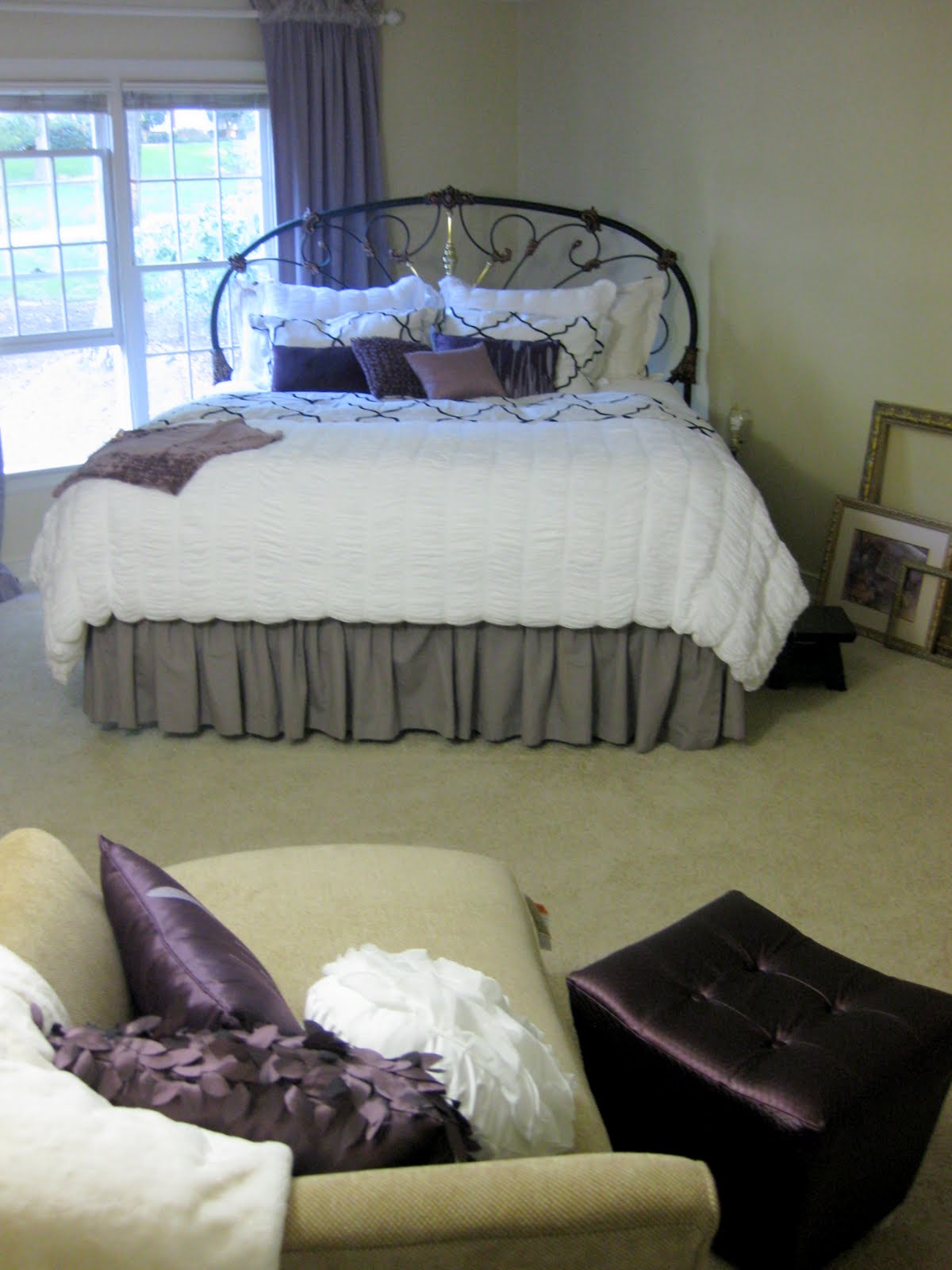 Design Corner Bed caddy corner bed ideas bedroom decorating photos tips my client wanted to keep the so she could see outside and