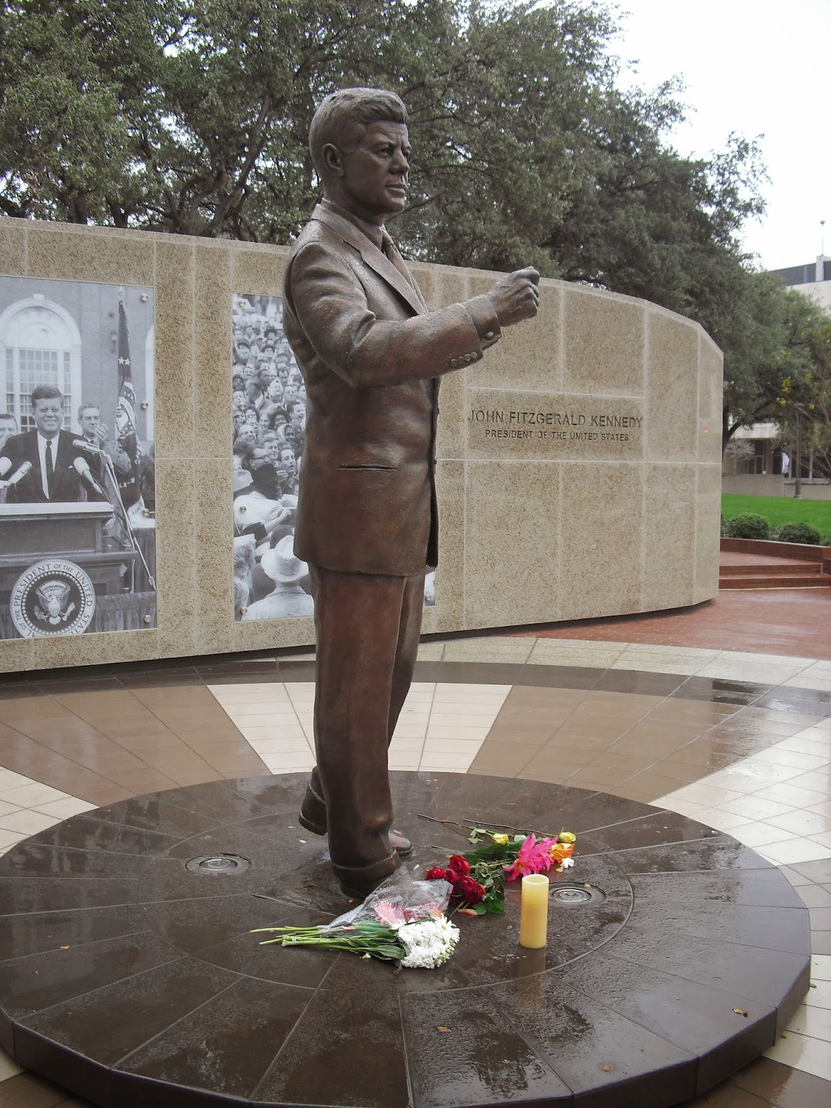 Cozy in Texas JFK Memorial Fort Worth
