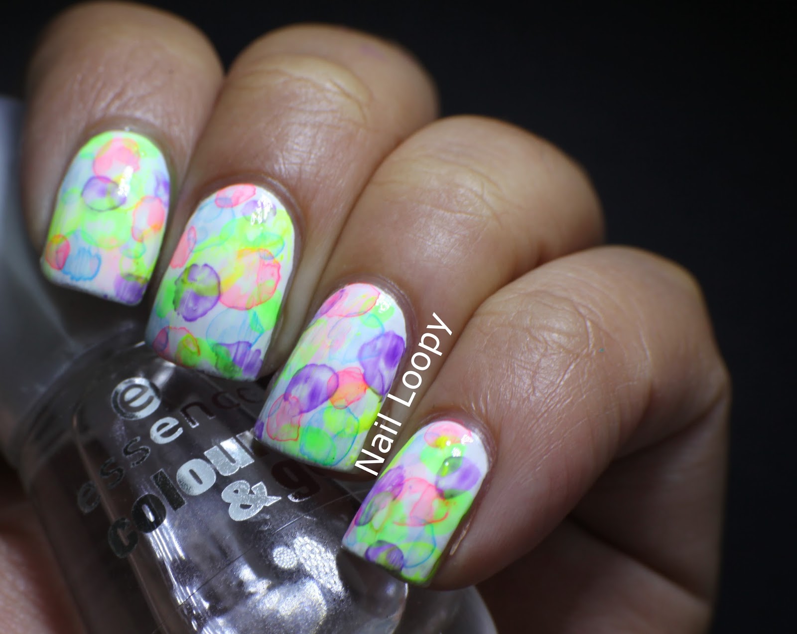 nail loopy WATERCOLOUR BUBBLE NAILS
