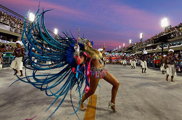 [Image: le-hoi-carnival-rio-brazil-3.jpg]