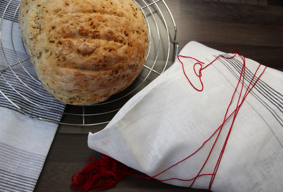 binedoro Blog ⎟ Aus meiner Küche ⎟ Backe, backe Zwiebelbrot