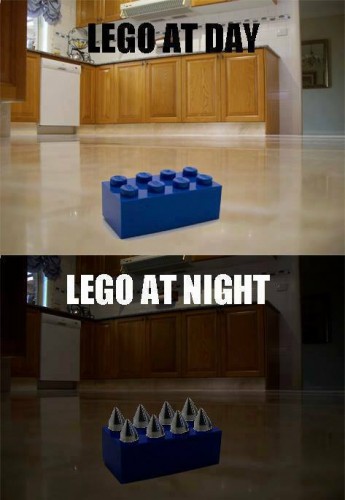 lego-at-night-345x500_1979.jpg