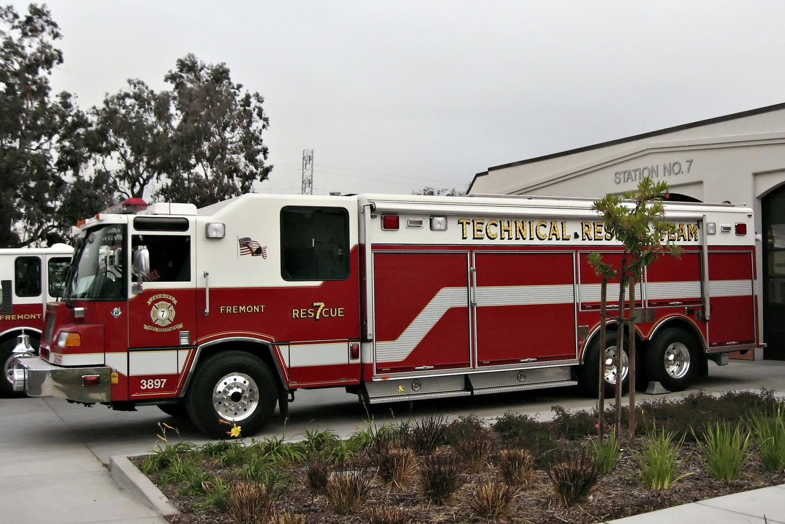 FIREFIGHTER/PARAMEDIC STORIES Apparatus Index