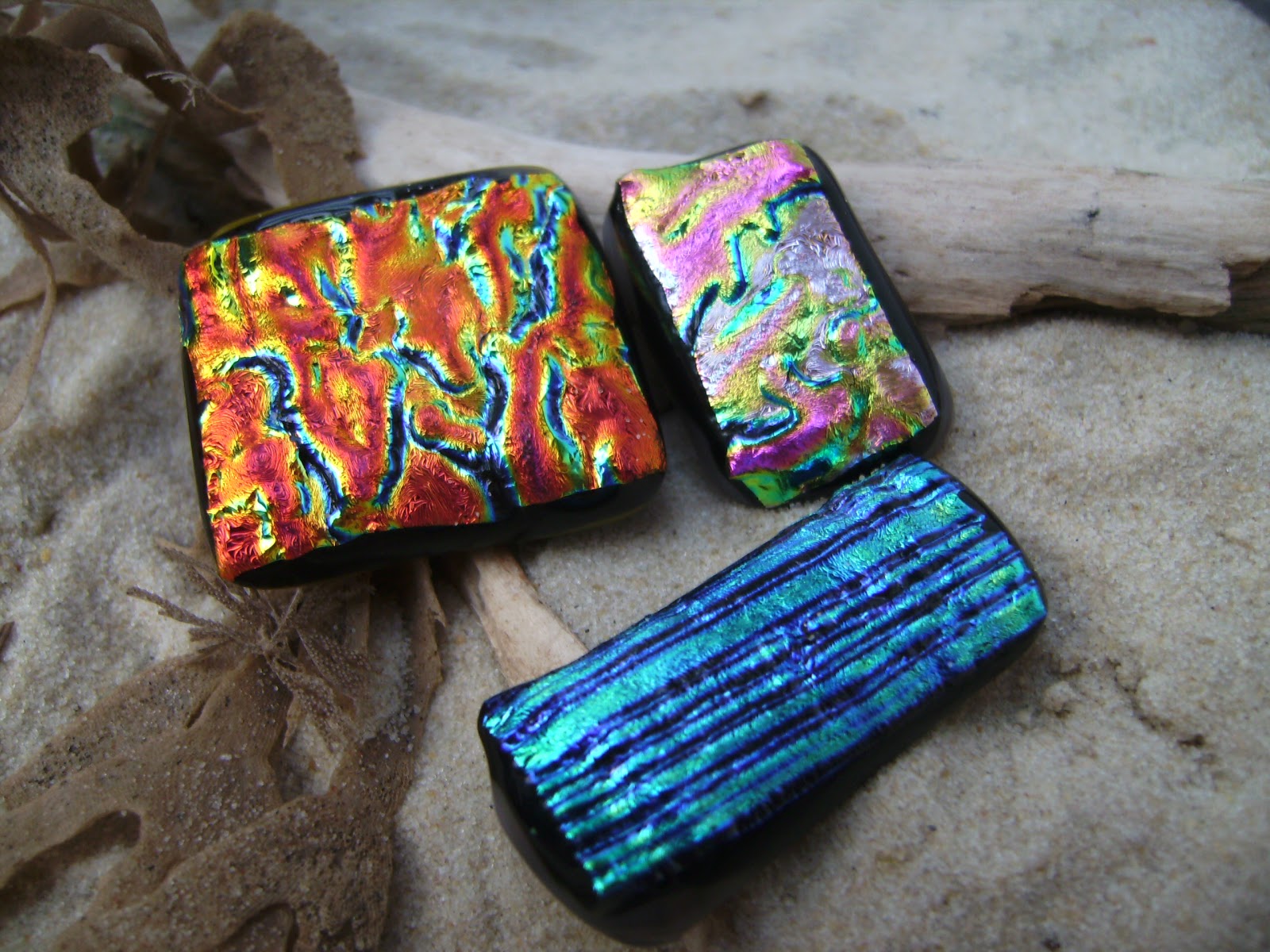 Spiral Fountain Jewellery: Dichroic GlassA Brief Encounter