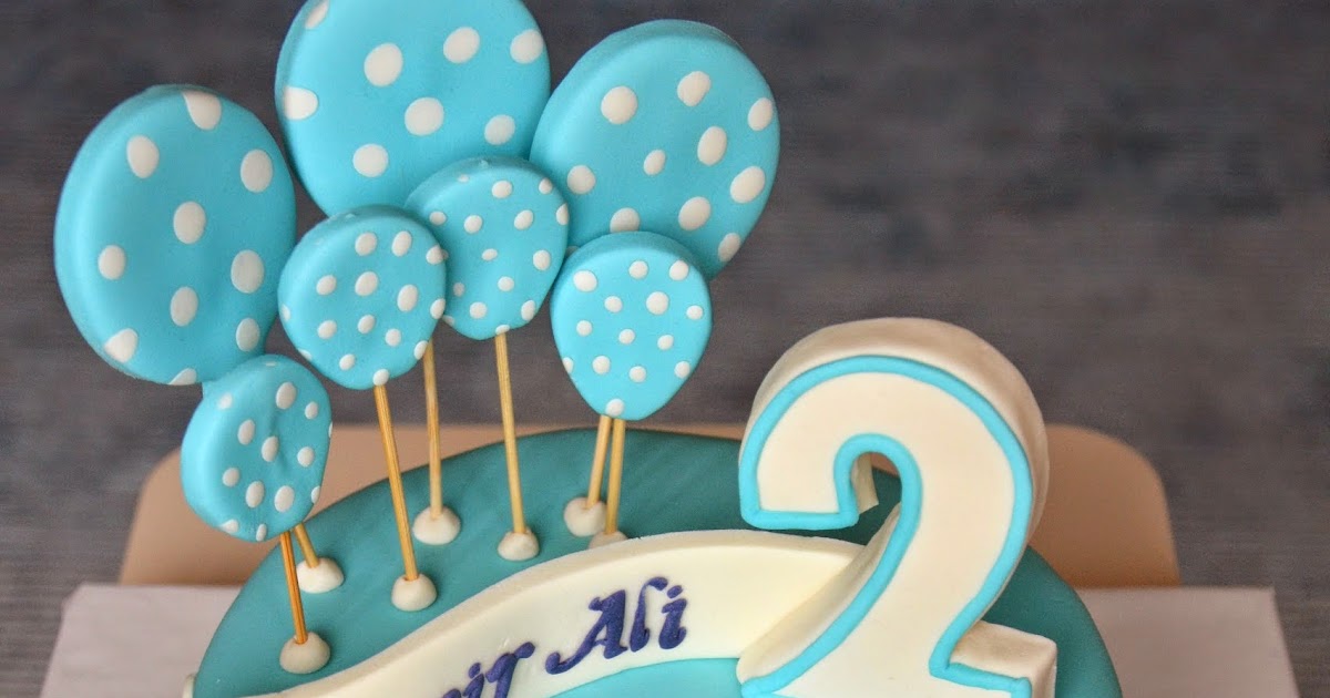 Düş Yumağı Benekli Balonlu Pasta