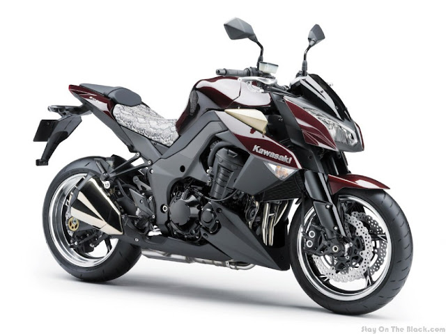 2011 kawasaki Z1000 Blackbrown.jpg