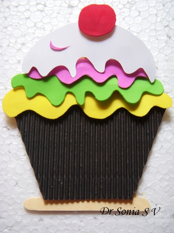 Cards ,Crafts ,Kids Projects Make a Cup Cake Card