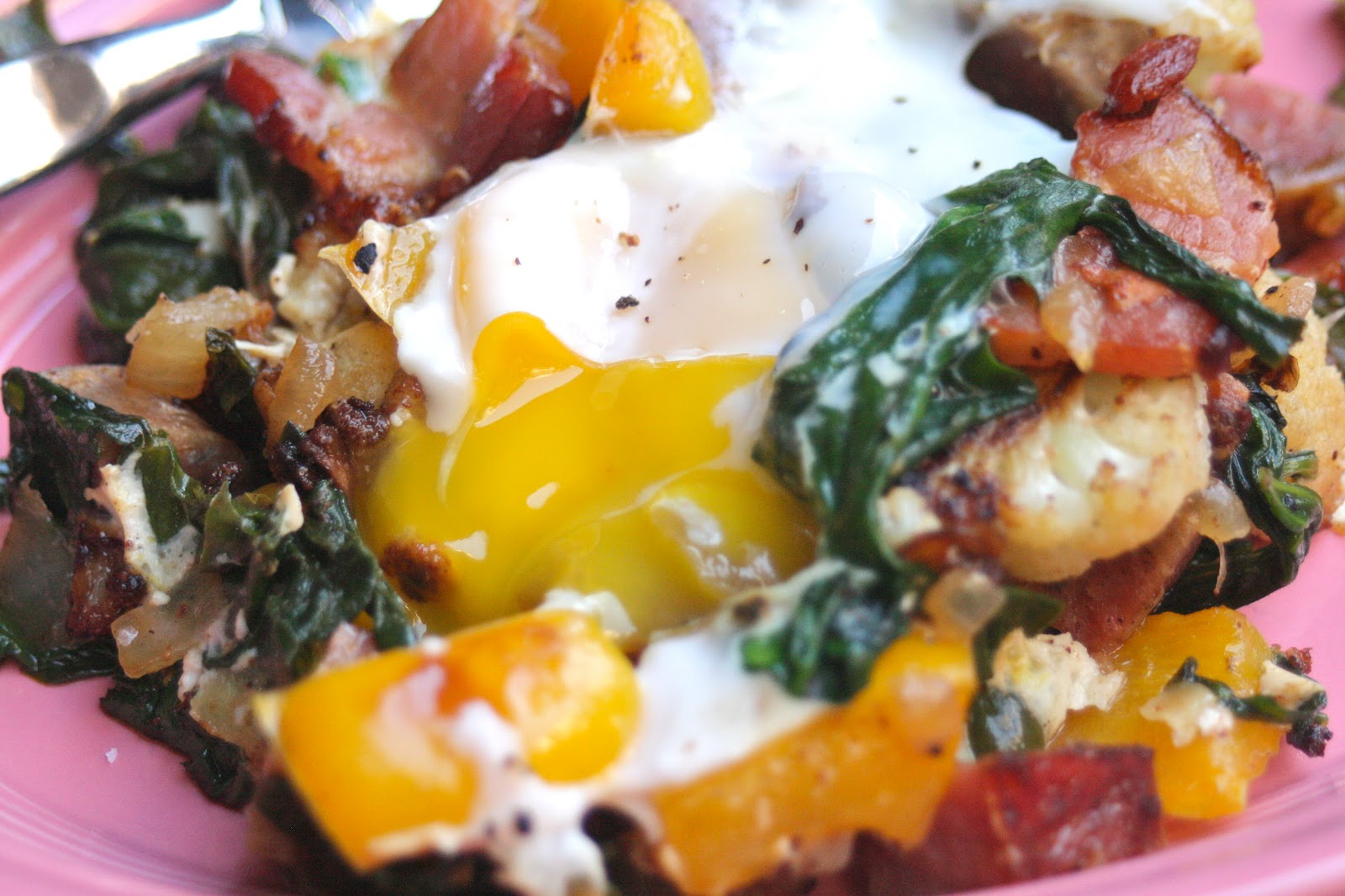 CupcakesOMG! Salami, Spinach, and Bacon Hash