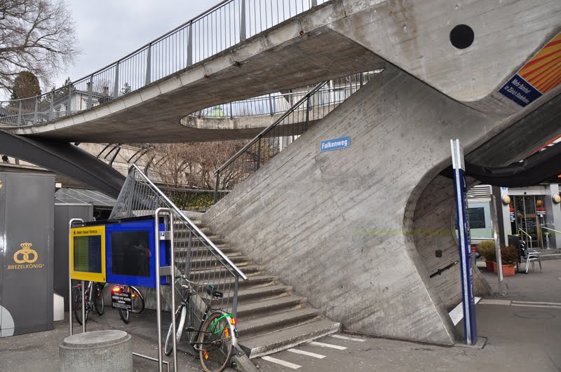 MY ARCHITECTURAL MOLESKINE® CALATRAVA STADELHOFEN STATION, ZURICH