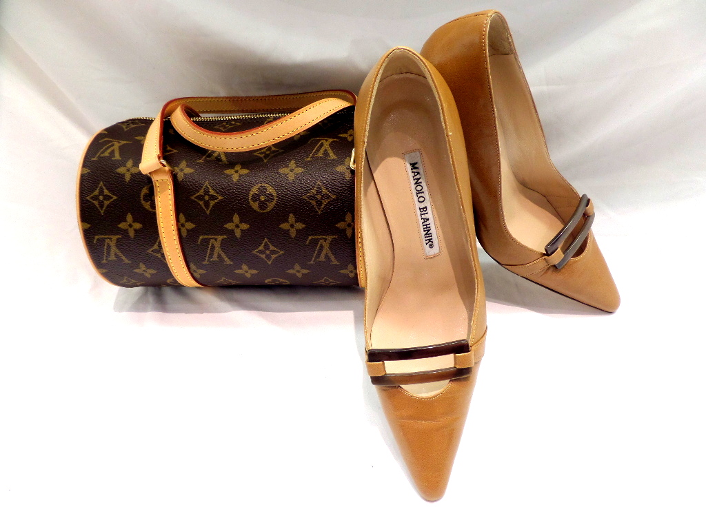 Buy pre-owned authentic designer used and second hand bags 