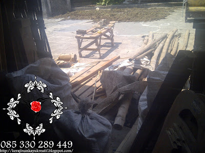 Tempat Kerja Pengrajin kayu Triplek MDF di Jombang