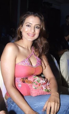 Ameesha Patel Ameesha Patel Latest Wallpaper