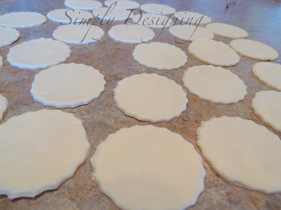 S'more Pies with babycakes Pie Pop Maker 10 smore+pies+02 | S'more Pies with babycakes Pie Pop Maker | 10 |