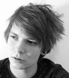 Scene Emo Hairstyle for Boys 2012 - Emo Hairstyle Picture Gallery