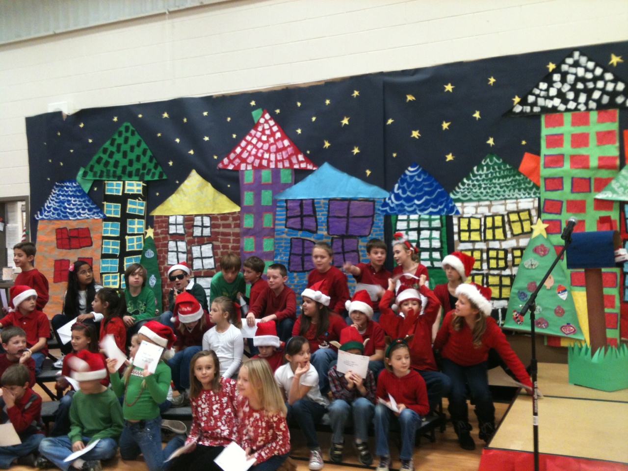 it's an HSES Arty Party! Christmas Musical Success!