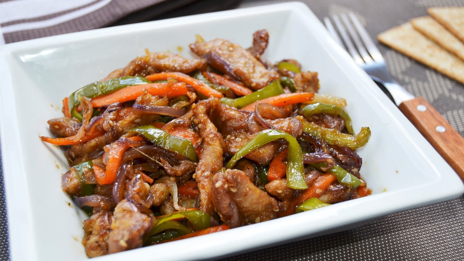 Вкусни готварски рецепти: ТЕЛЕШКО ПО КИТАЙСКИ