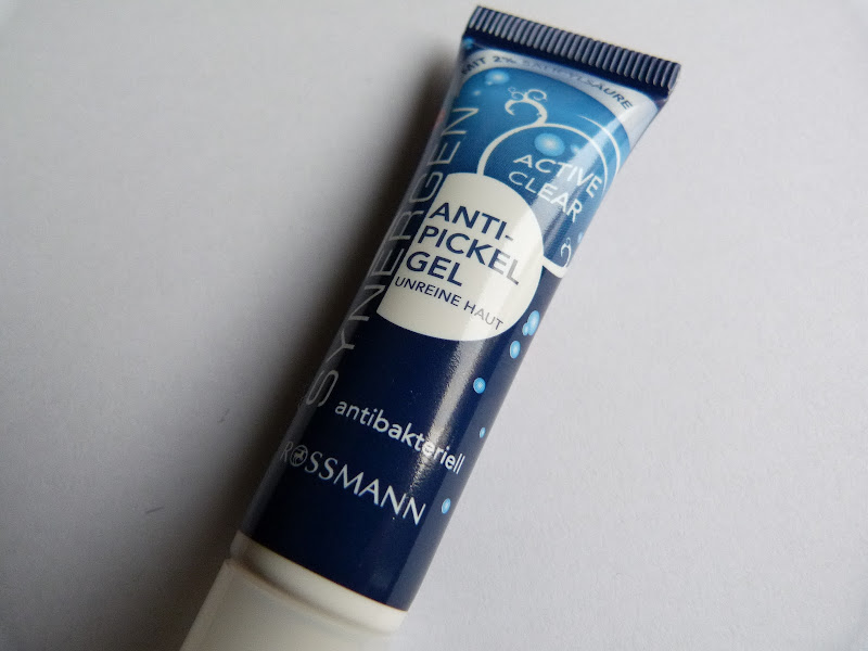 Anti-Pickelalarm: das Synergen Anti-Pickel Gel title=