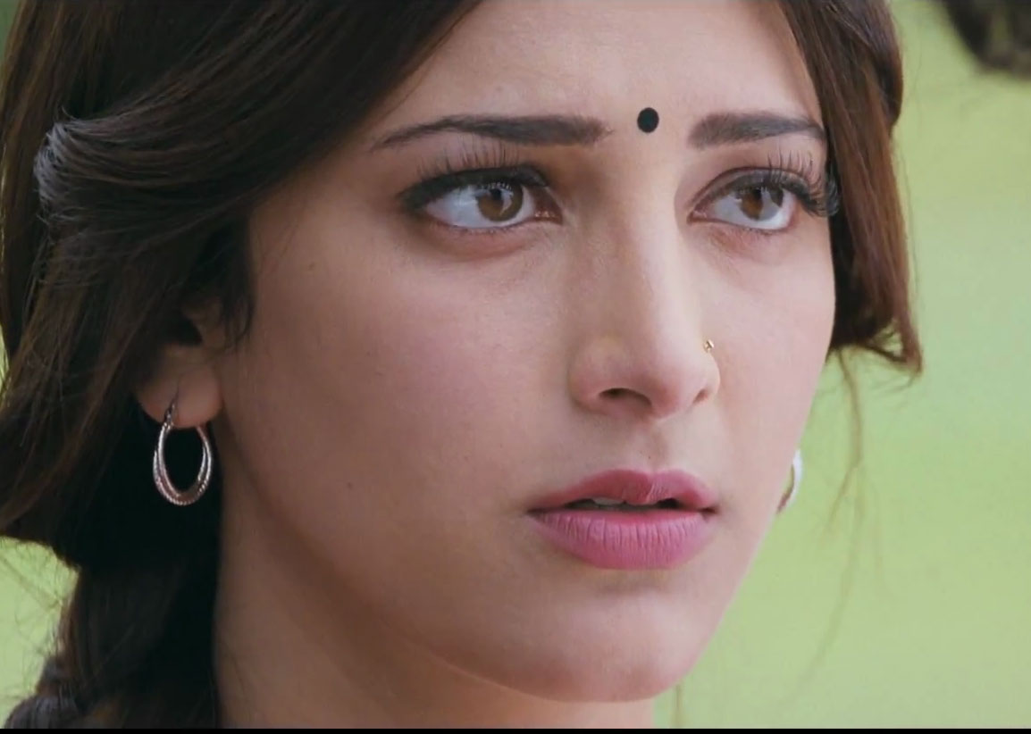 Ramaiya Vastavaiya Wallpaper Heroin