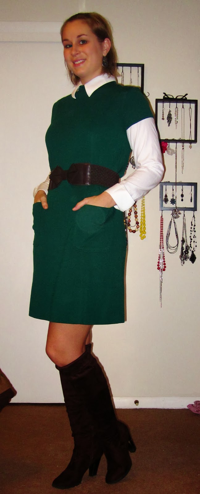 LowBudget Fashionista Little Green Dress