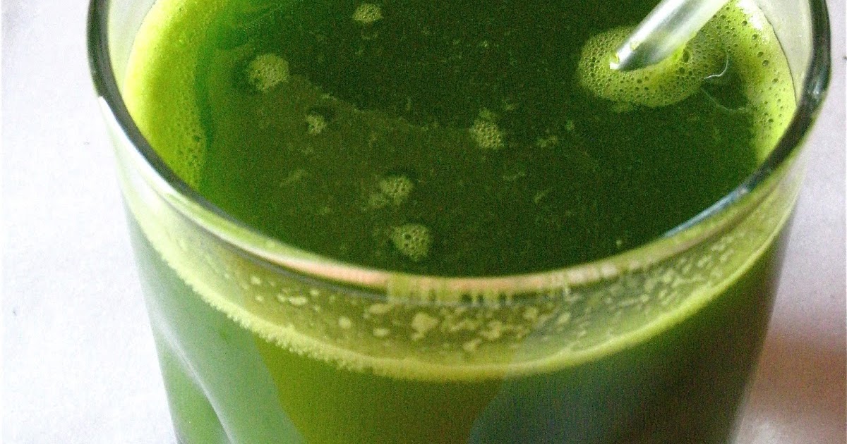 KITCHEN FIDDLER Making Green Juice In The Vitamix